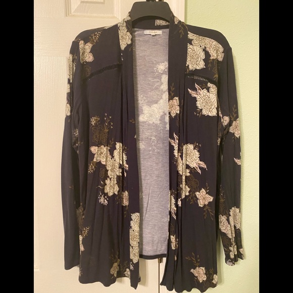 Flowered Cardigan Size:L - Picture 5 of 6